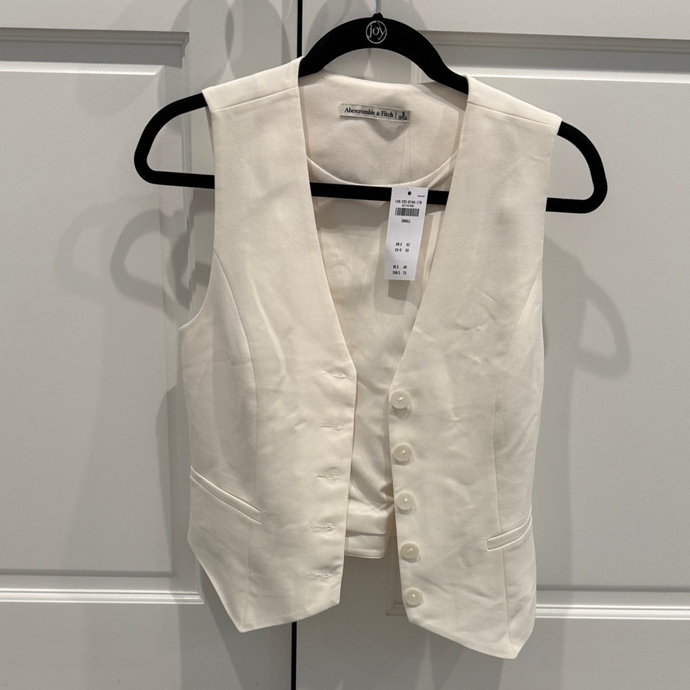 Abercrombie & Fitch Ivory Buttoned Vest